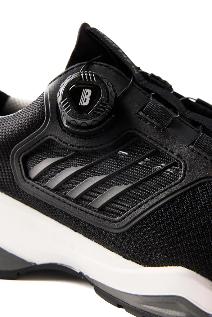 248700009996_Striker_Lage_Veiligheidsschoenen_Zwart_Freelock_Open.webp