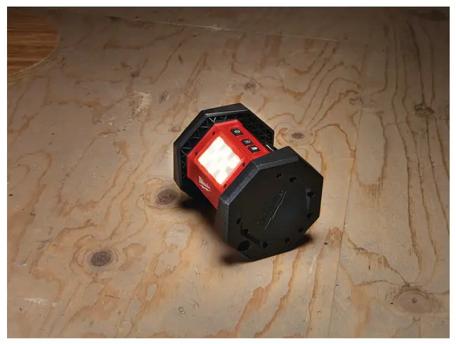 4932430392 - M18 AL-0 Led Area Lamp - On Site.webp