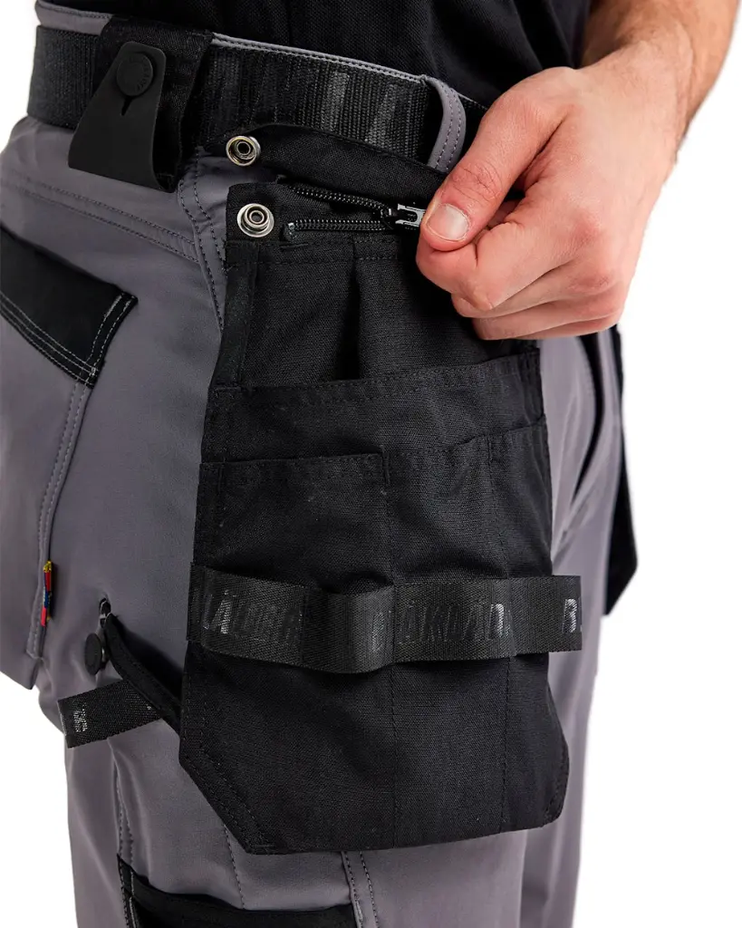 170216459900_Full_Stretch_Short_Afritsbare_Pocketzakken_Grijs-Zwart-Pocketzakken_Afritsen-1.webp
