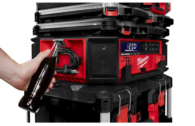 4933472112 - M18 PRCDAB Radio-Lader - Packout Toren.webp