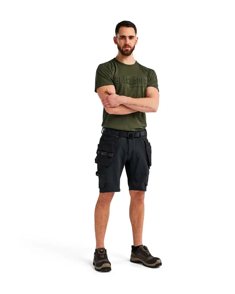 1702 - 4-D Stretch Short Noir